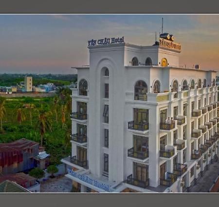Khach San Yen Chau Hotel Chau Doc Bagian luar foto