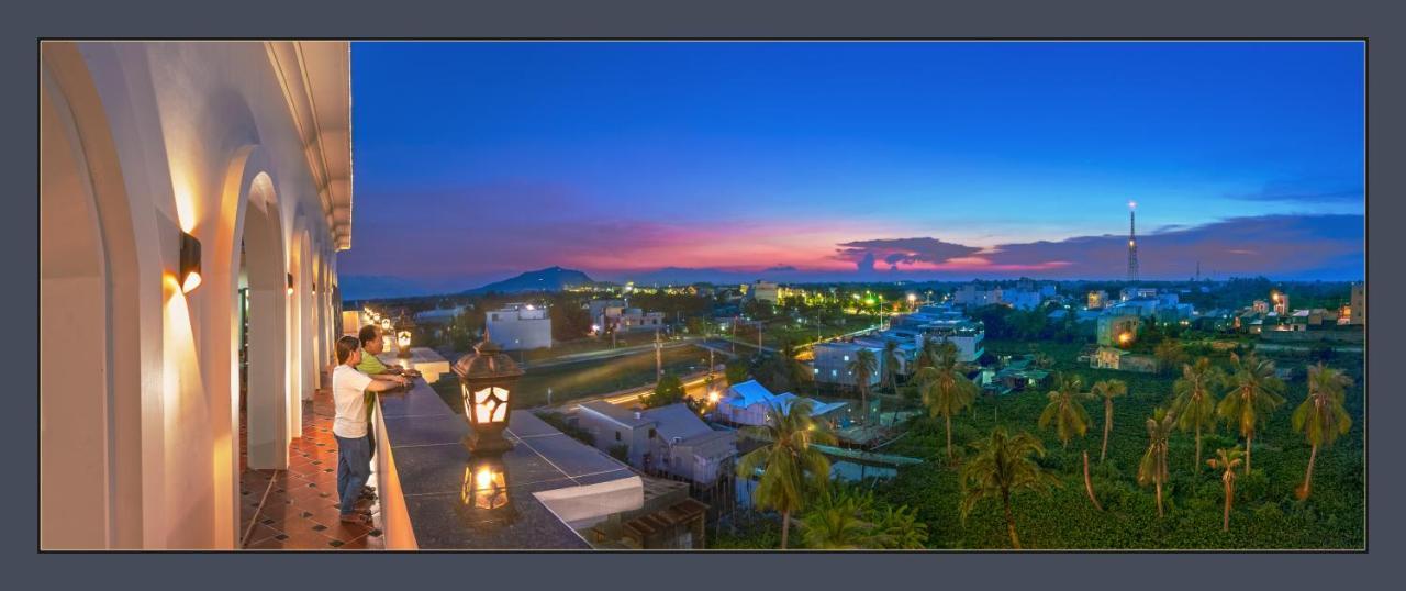 Khach San Yen Chau Hotel Chau Doc Bagian luar foto