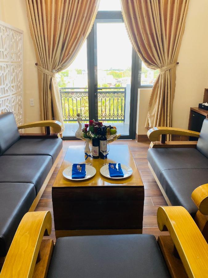 Khach San Yen Chau Hotel Chau Doc Bagian luar foto