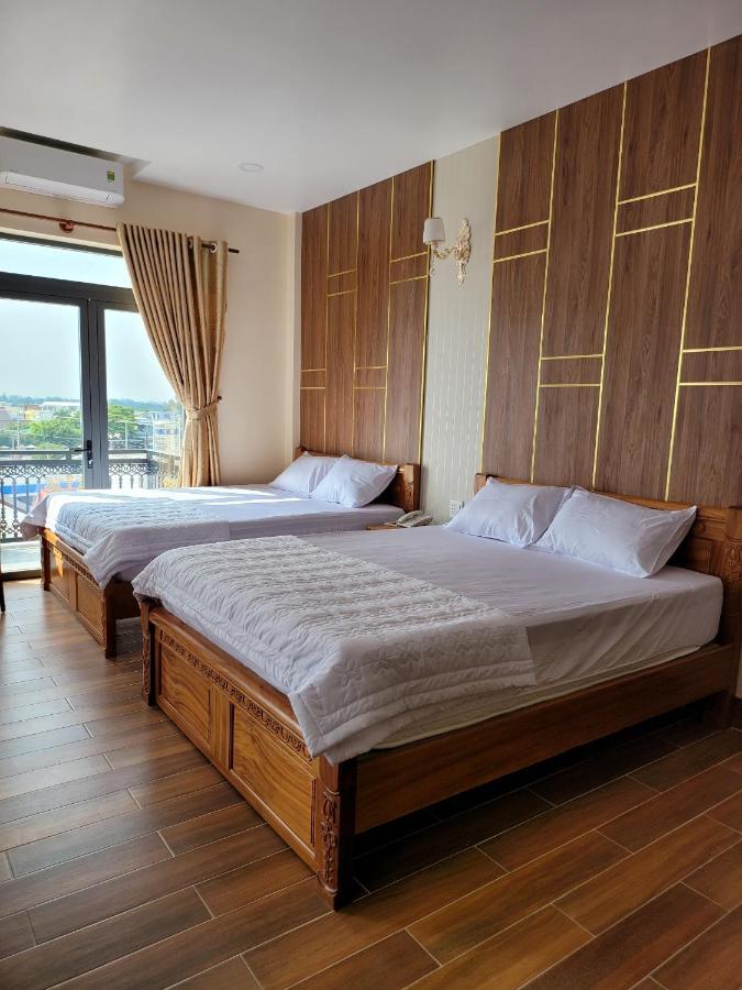 Khach San Yen Chau Hotel Chau Doc Bagian luar foto
